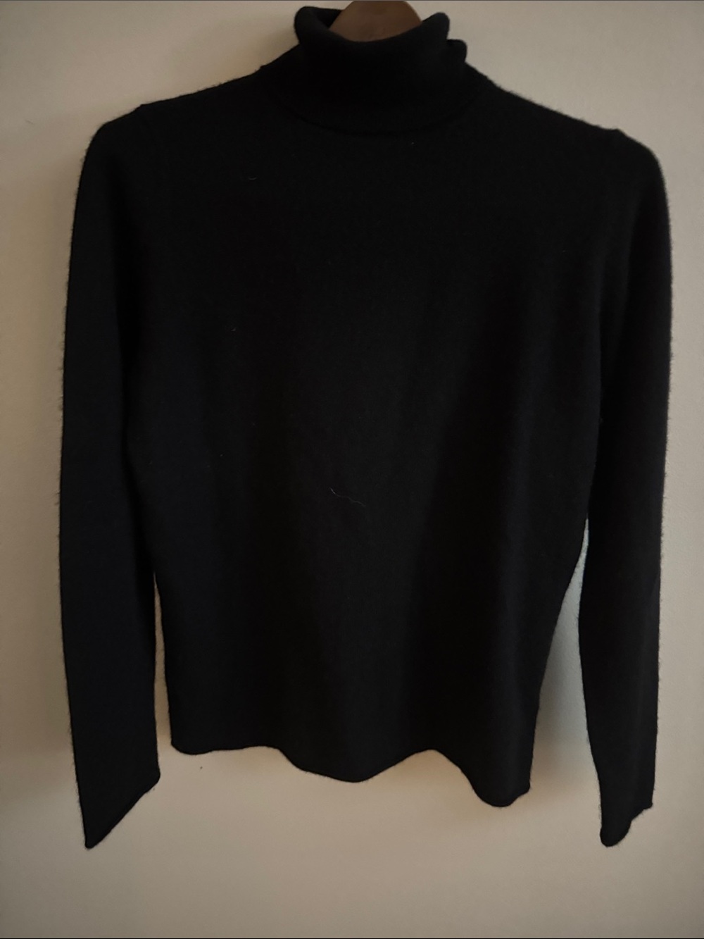 Neiman Marcus Black Turtleneck Cashmere-Blend Sweater